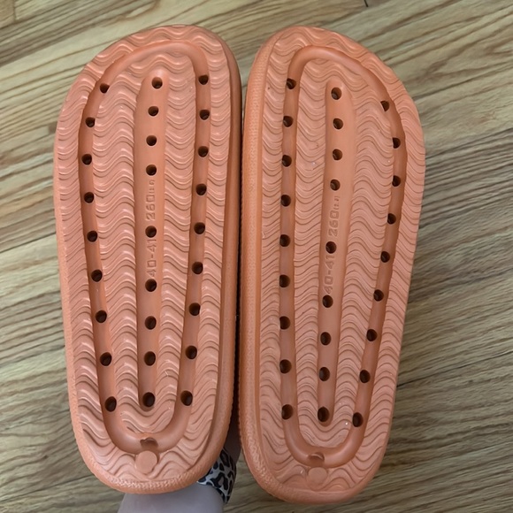 Burnt orange Cloud slides womens 9.5 40-41 - Picture 10 of 16